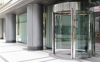 法務省仕様の鋼製建具(例:警察署・刑務所など)